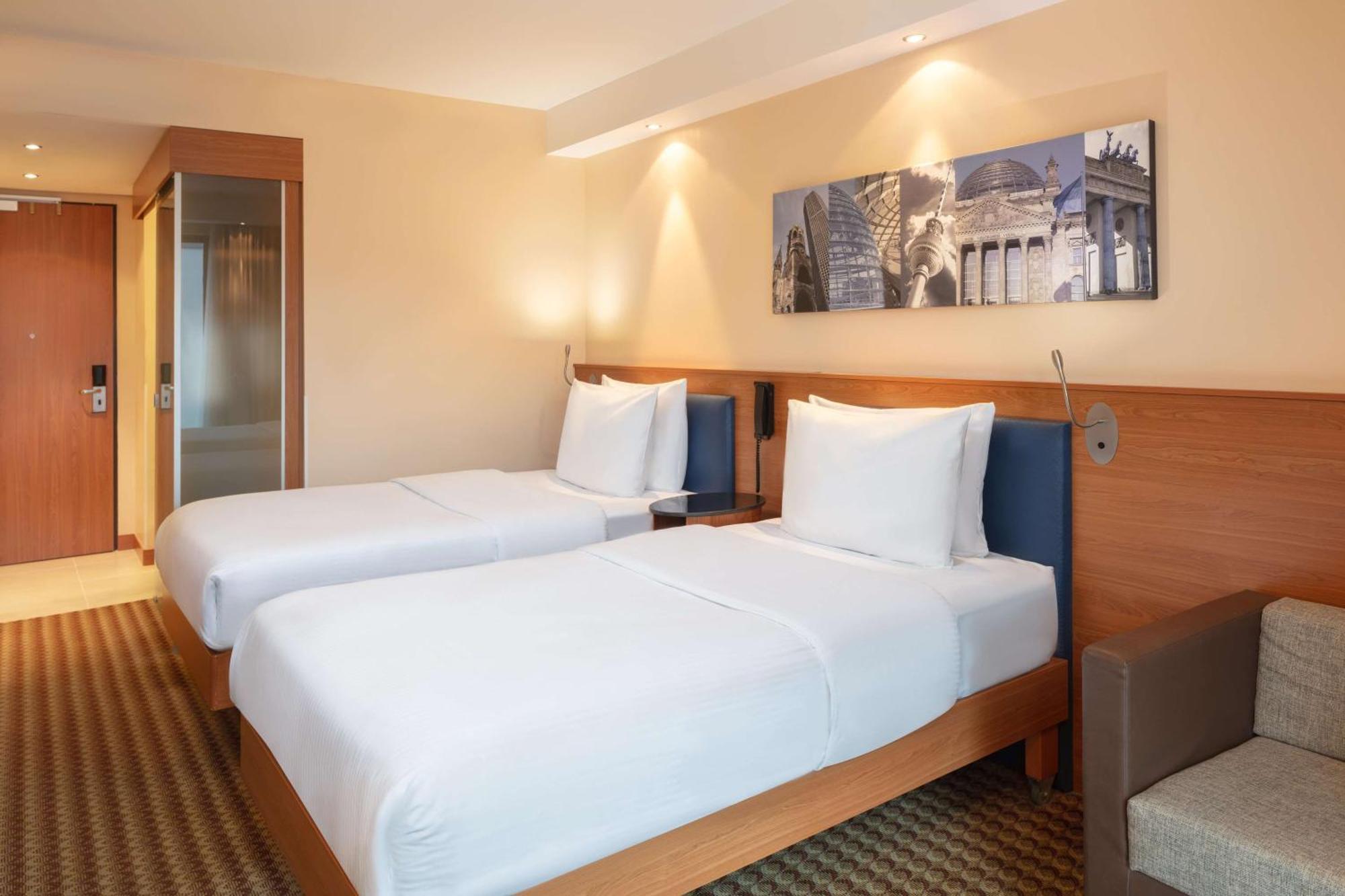 Hampton By Hilton Berlin City West Bagian luar foto